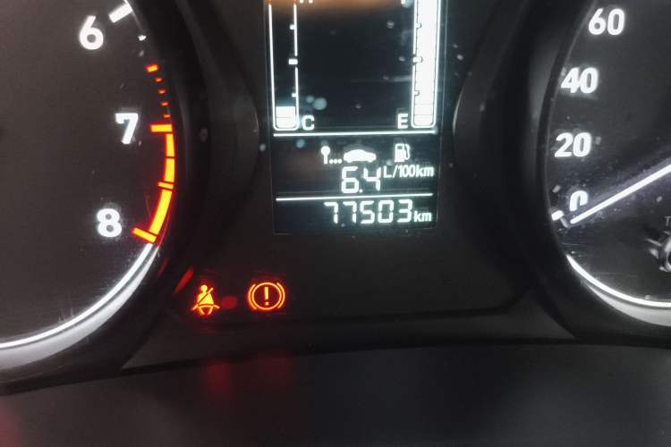 Used Hyundai Verna (older generation) 2020 1.4L Manual GL Refreshed Edition Odometer Close Up