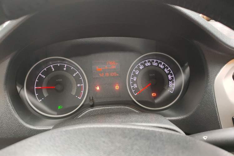 Used Peugeot 301 2014 1.6L Manual Luxury Edition
