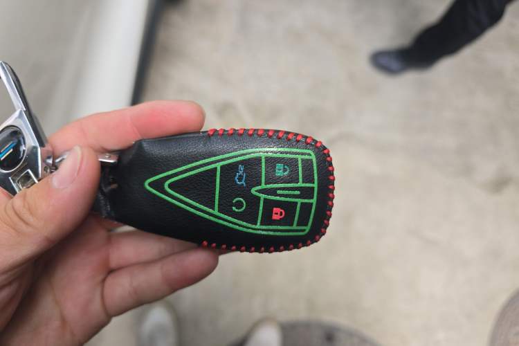 Used CHANGAN OSHAN X5 2021 1.6L CVT Flagship Model