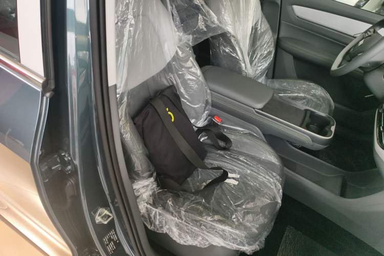 Used Bestune Yueyi 03 2025 565km Enjoy Edition Right Front Seat