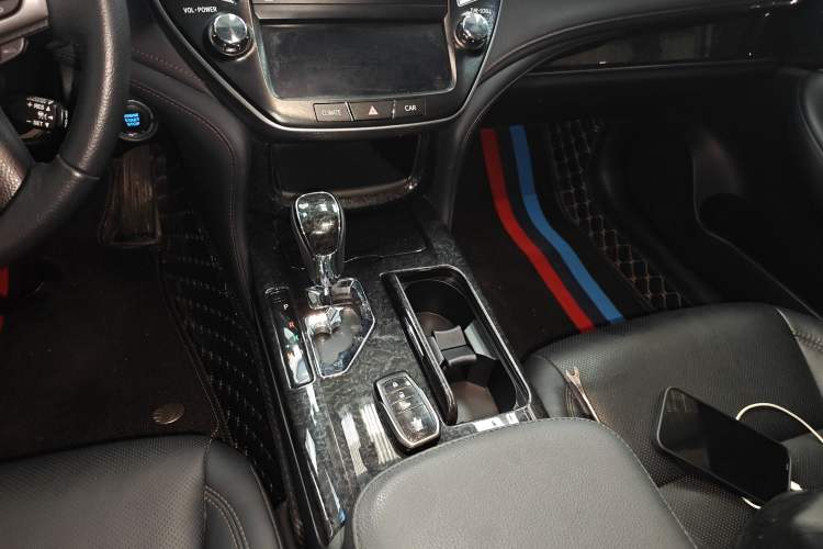 Used Toyota Crown 2018 2.0T Fashion Edition