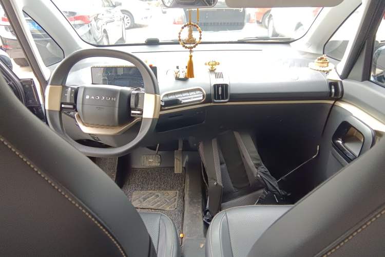 Used Baojun KiWi EV 2021 Artist Model Ternary Lithium