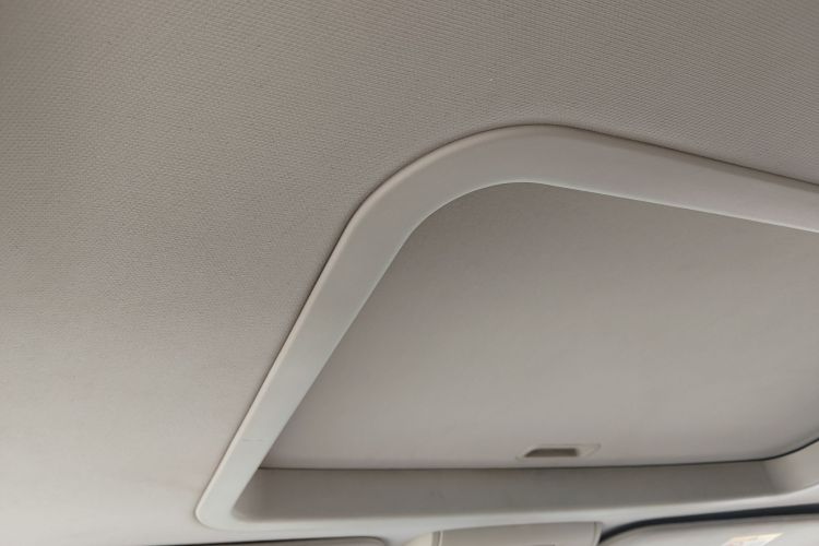 Used Chrysler Grand Voyager 2013 3.6L Luxury Edition Headliner