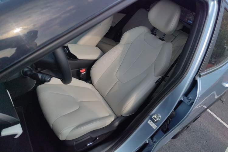 Used Geely Auto Emgrand X7 Sport 2023 Boyue COOL 1.5TD ZhiZun Edition Left Front Seat