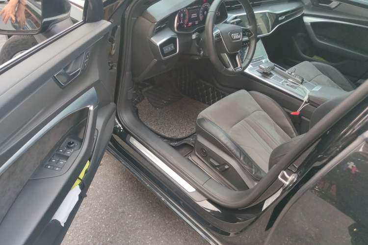 Used Audi A6L 2019 40 TFSI Luxury Dynamic Model
