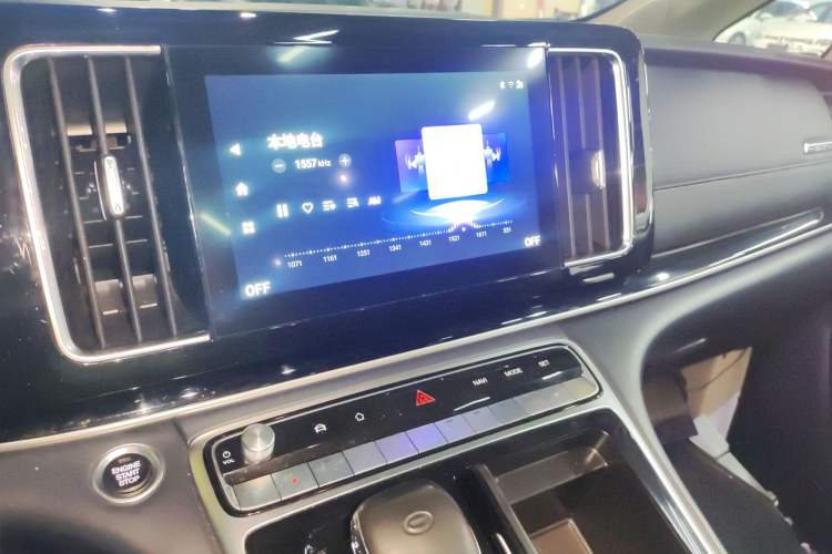 Used GAC Trumpchi M8 2021 Lingxiu Series 390T Deluxe Edition Audio And AC Panel