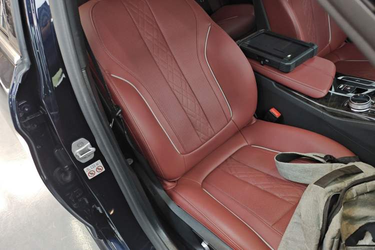 Used BMW 5 Series 2022 Restyled 525Li M Sport Package
