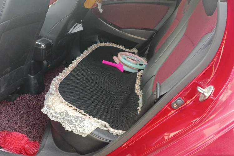 Used Hyundai Verna Ray 2014 1.4L Automatic GLX