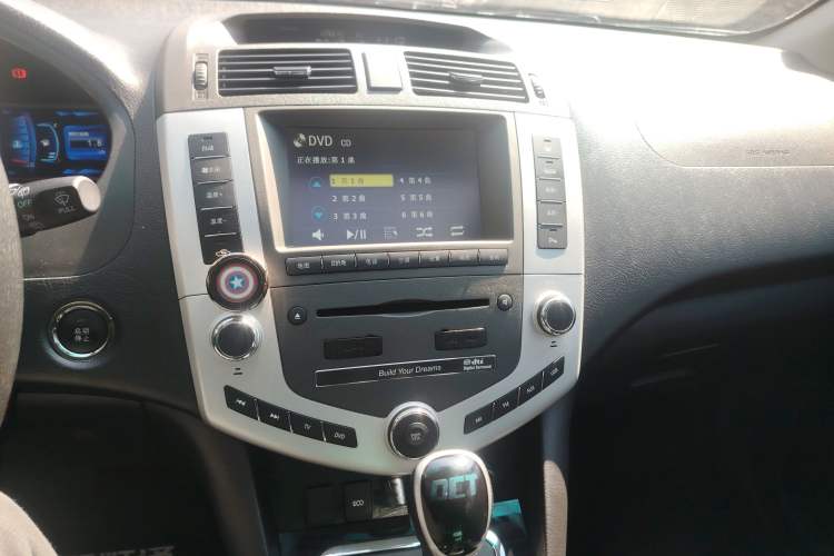 Used BYD S6 2014 2.4L Automatic Prestige 5-Seater

