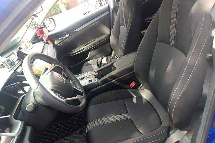 Used Honda Civic 2019 220TURBO CVT Dynamic Edition China VI Left Front Seat