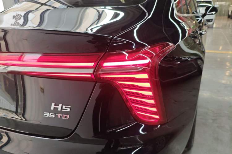Used Hongqi H5 2024 1.5T DCT Smart Connect Flagship Edition Exterior 3
