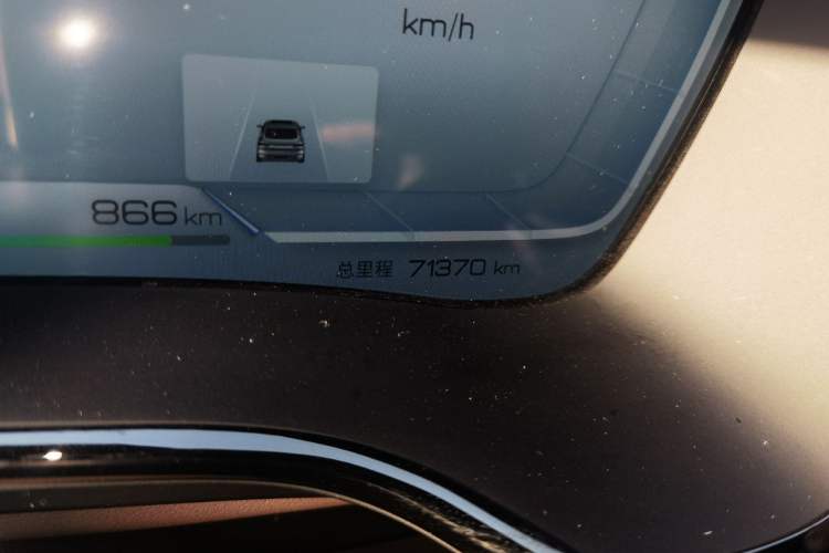 Used BYD Han 2023 DM-i Champion Edition 121KM Prestige Model Odometer Close Up