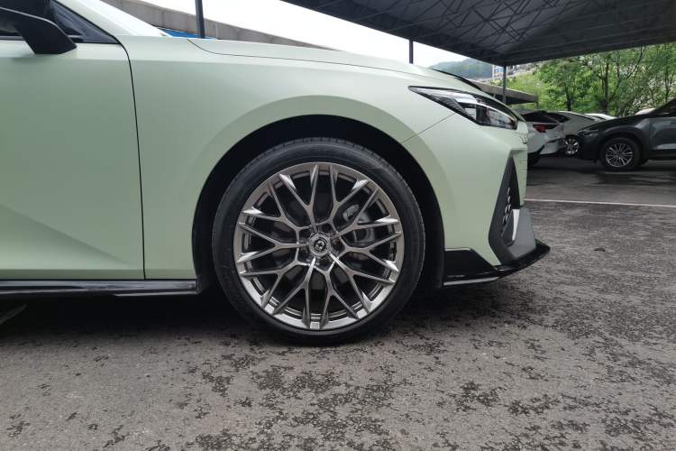 Used CHANGAN UNI-V 2023 2.0T Leading-Speed Edition Exterior 5