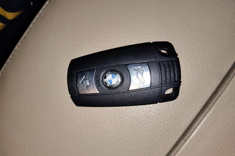 Used BMW 5 Series 2010 523Li Leading Model Vehicle Key