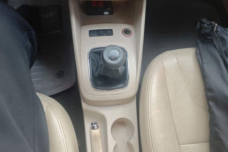 Used Volkswagen Bora 2012 1.6L Manual Fashion Edition