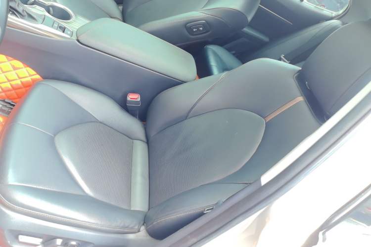 Used Toyota Camry 2019 2.0G Luxury Edition China VI Standard
