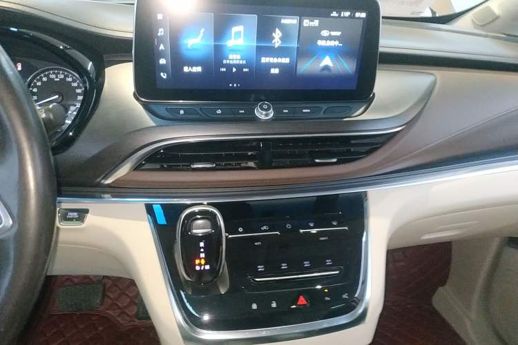 Used Buick GL8 2020 Land Business Class 652T Premium Model
