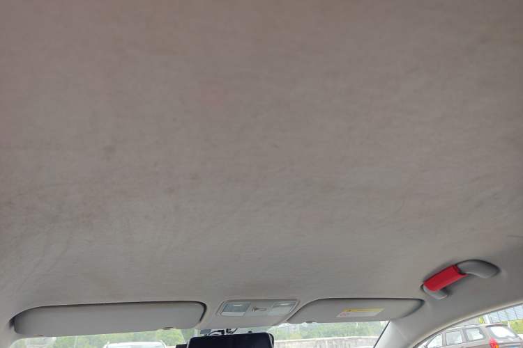 Used Hyundai Verna (new generation) 2016 1.4L Automatic Cool Edition GLS Headliner