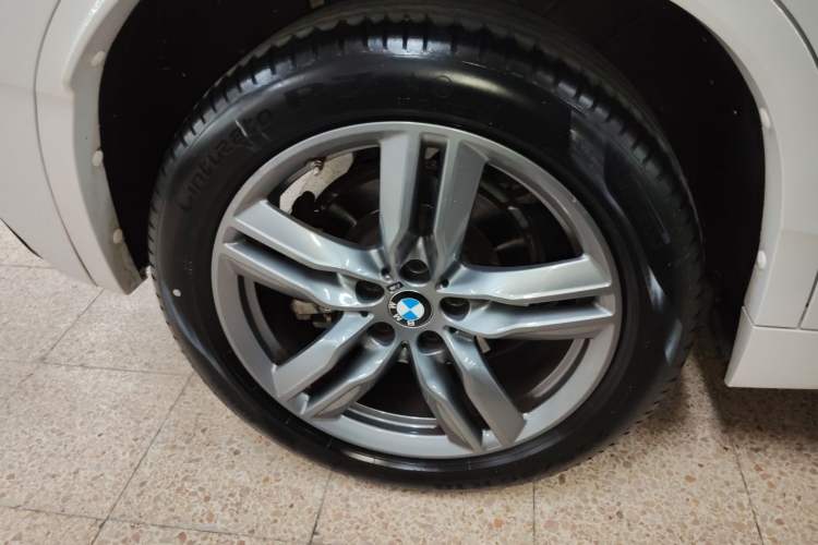 Used BMW X2 2021 sDrive25i M Sport Package Right Rear Wheel Hub
