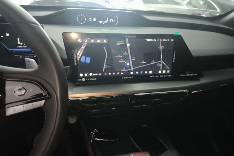 Used CHANGAN OSHAN Z6 2023 Blue Whale 2.0T Automatic Smart Drive Model Audio And AC Panel