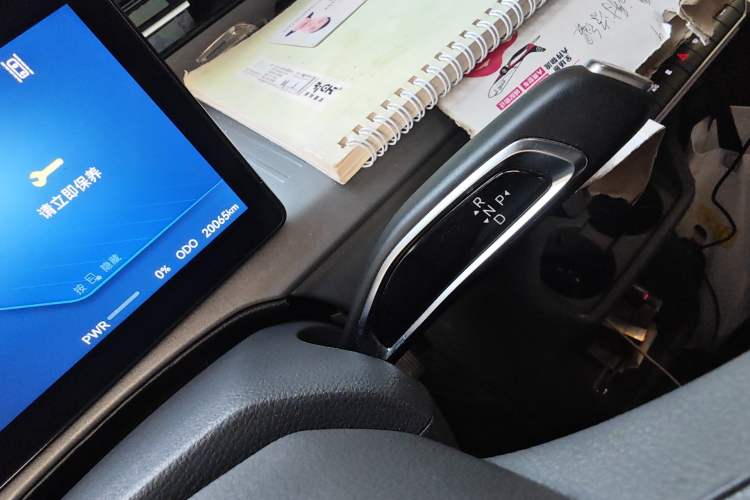 Used Foton Scenic i7 2025 Professional Logistics Short-Wheelbase Front-Wheel Drive Aiyike 41.86 kWh Zhiyuan Edition Flat Roof Single Tire 2 Seats Gear Lever