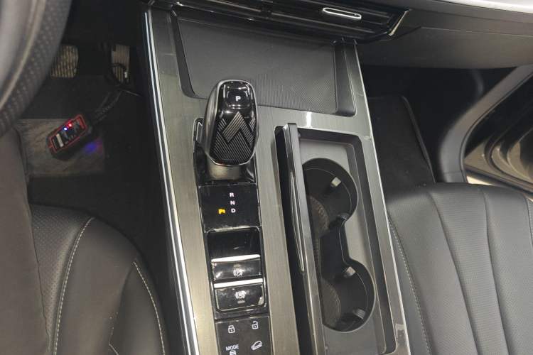 Used Roewe RX5 MAX 2022 1.5T Automatic Zhiwei Prestige Edition
