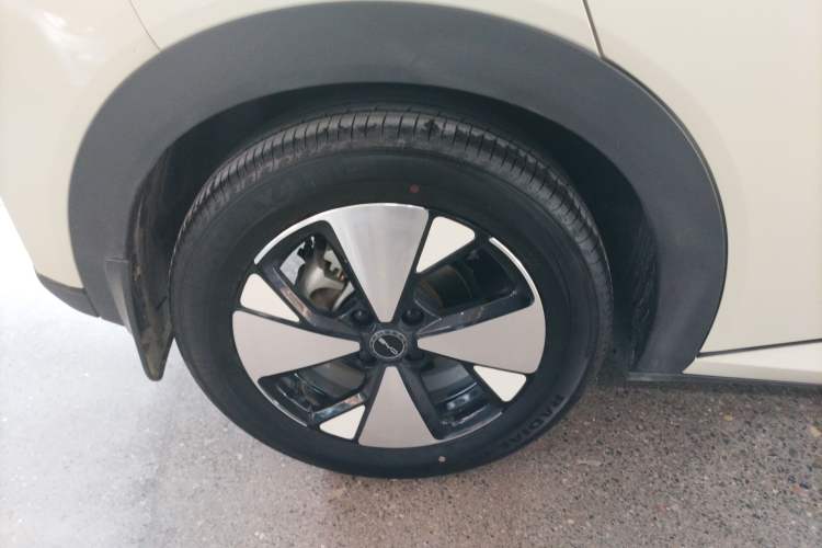 Used BYD Dolphin 2023 420 km Free Version
