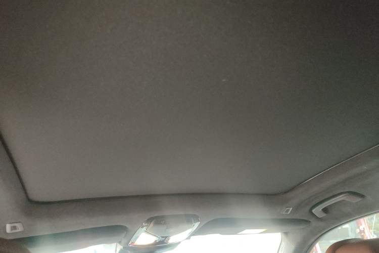 Used BMW X7 2023 xDrive40i Luxury Package with Premium Features
