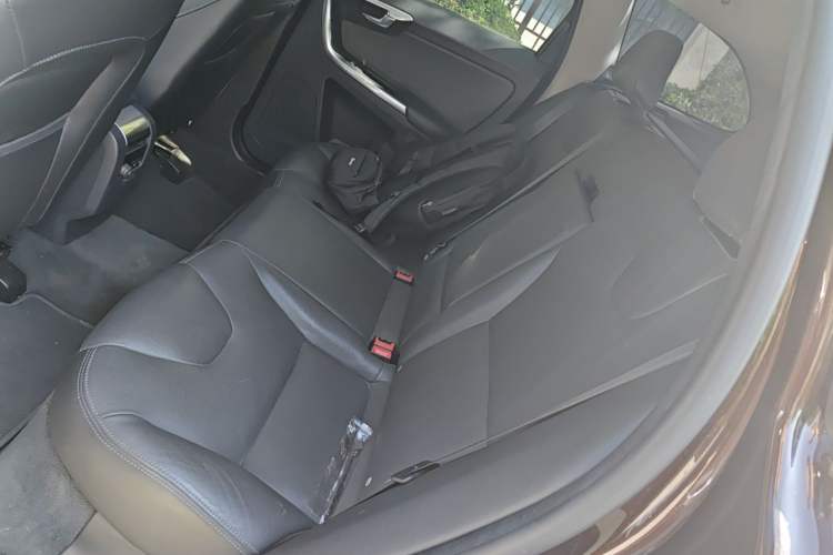 Used Volvo XC60 2017 T5 Smart Upgrade Edition
