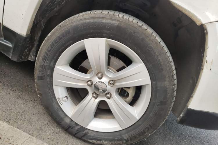 Used Jeep Compass 2014 2.0L two-wheel drive sport version