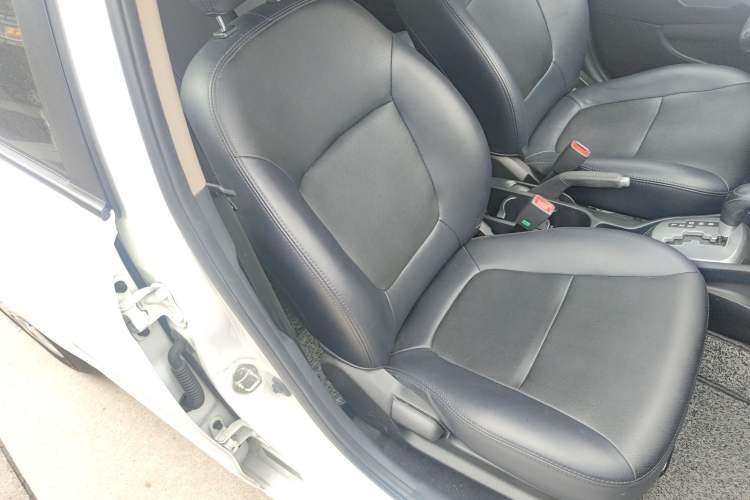 Used Kia K2 2015 Sedan 1.4L Automatic GLS