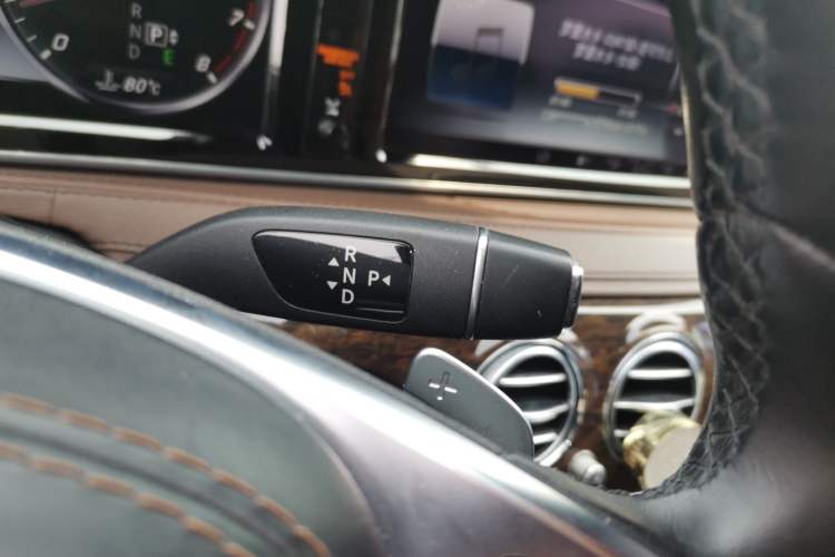 Used Mercedes-Benz S-Class 2014 S 320 L Business Model Gear Lever