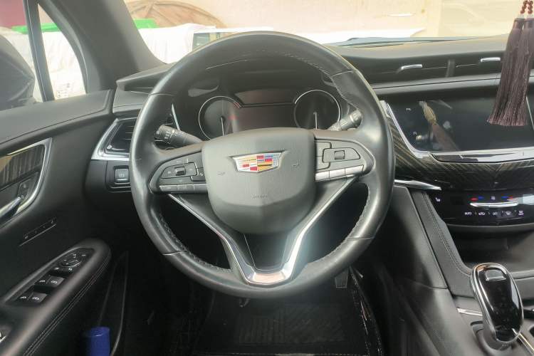 Used Cadillac XT6 2021 2.0T 7-Seater Two-Wheel-Drive Luxury Version
