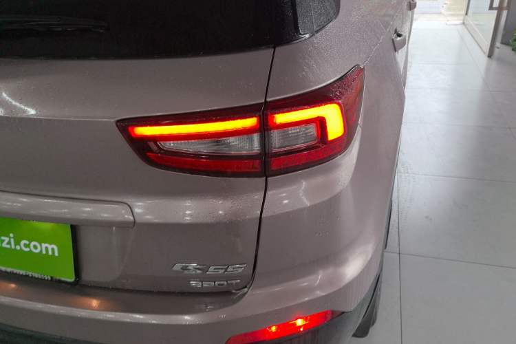 Used CHANGAN CS55 2018 1.5T Automatic Colorful Edition China V Standard Right Rear Taillight