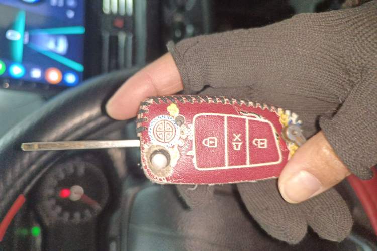 Used Baojun 310 2016 1.2L manual Comfort trim level
