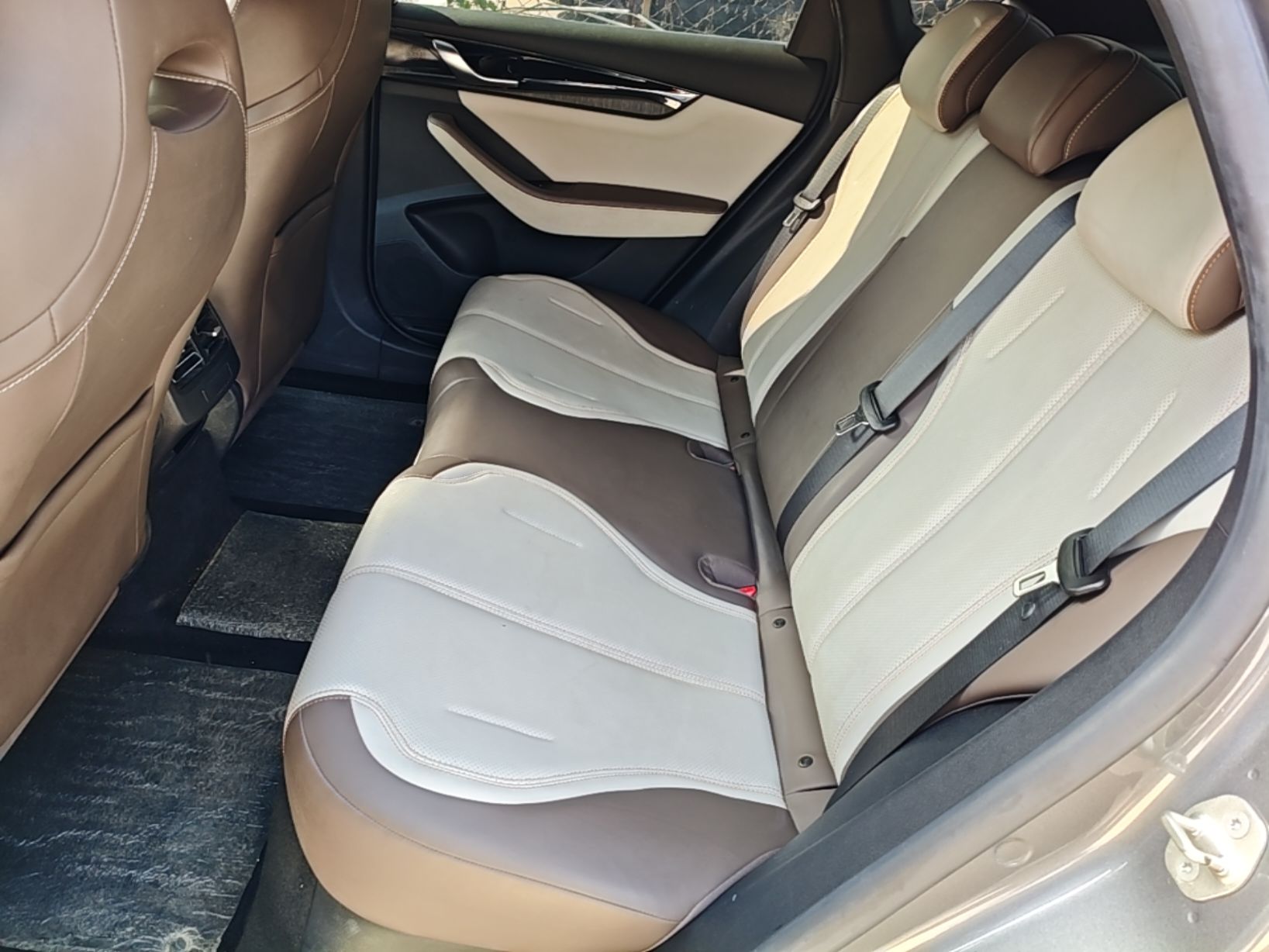 BYD Qin PLUS 2024 HONOR Edition DM-i 55KM Leading Model — снимка 20