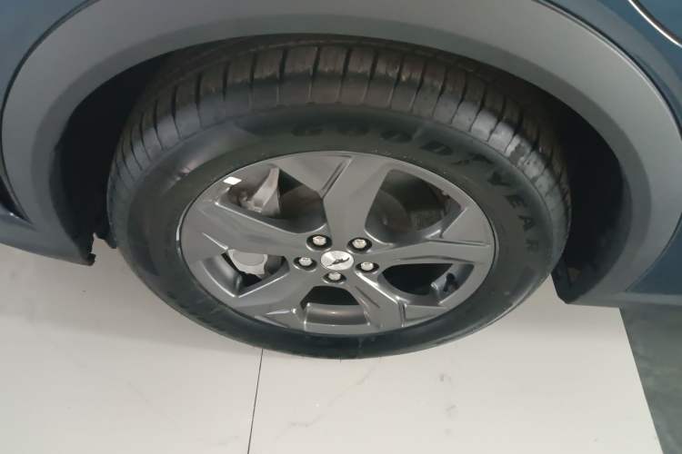 Used Ford Mustang Mach-E 2021 Leap Edition Rear-Drive Version (Standard Range)