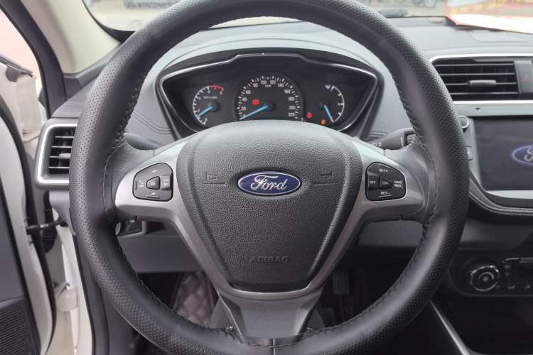 Used Ford Escort 2015 1.5L Automatic Fashion Model Steering Wheel