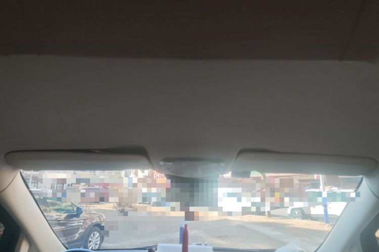 Used Mercedes-Benz Vito 2021 2.0T Elite Version 7 Seats Headliner