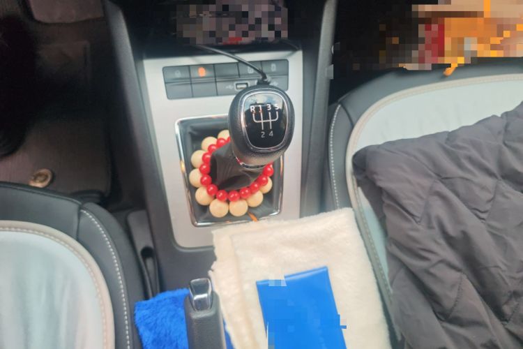 Used Skoda Octavia 2021 1.5L Manual Comfort Edition Gear Lever