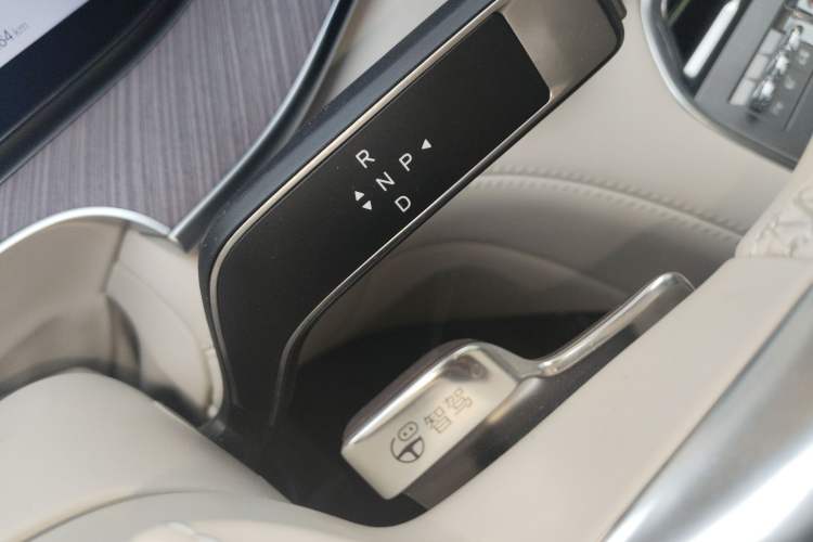 Used Denza N9 2025 Flagship Model