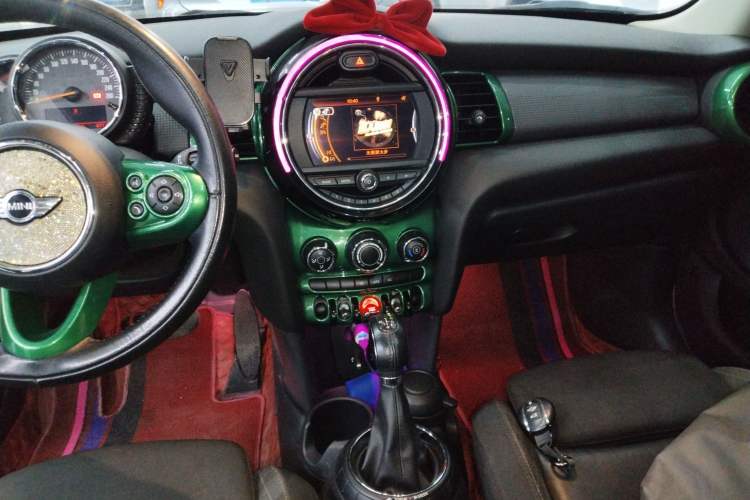 Used MINI MINI 2016 1.5T COOPER Five-Door Edition