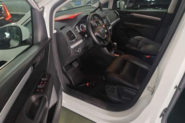 Used Volkswagen Sharan 2016 380TSI Comfort Edition 7-Seater Driver Seat