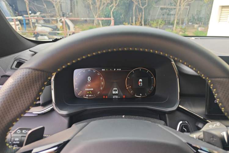 Used Lynk & Co 06 2023 Remix 1.5T Dynamic Halo