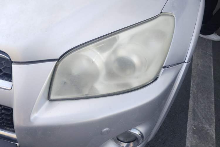 Used Toyota RAV4 2011 2.4L Automatic 4x4 Luxury Edition Left Front Headlight