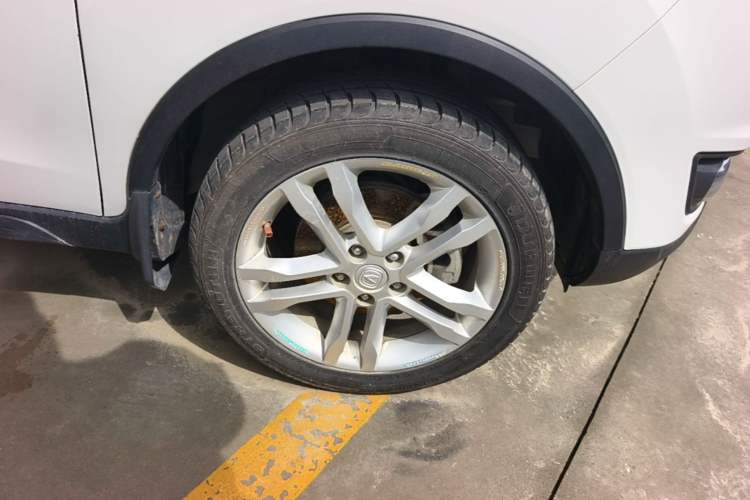 Used CHANGAN CS35 2017 1.6L Manual Luxury Model
