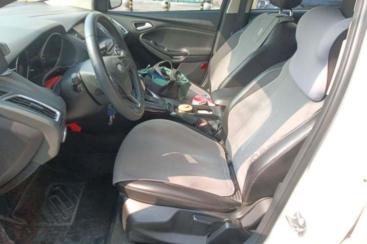 Used Ford Focus 2018 Sedan Classic 1.6L Automatic Trendy SmartDrive Edition