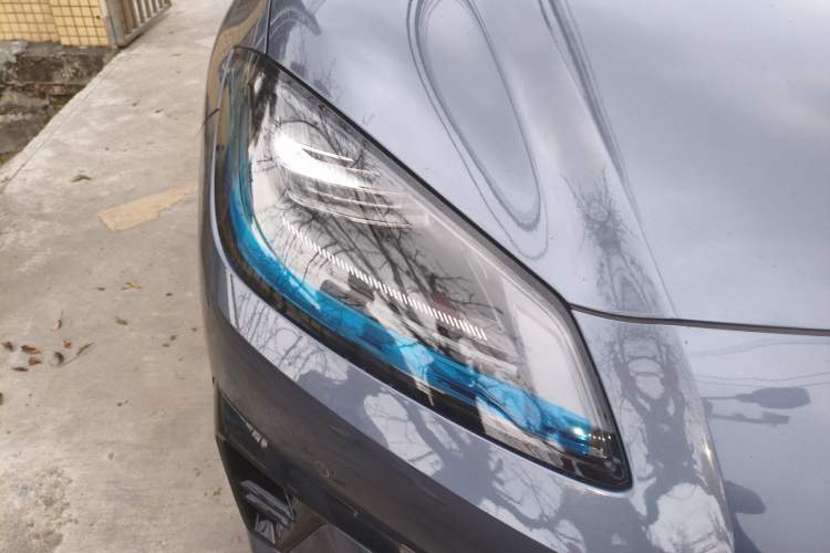 Used AION RT 2025 650 LiDAR Edition Right Front Headlight