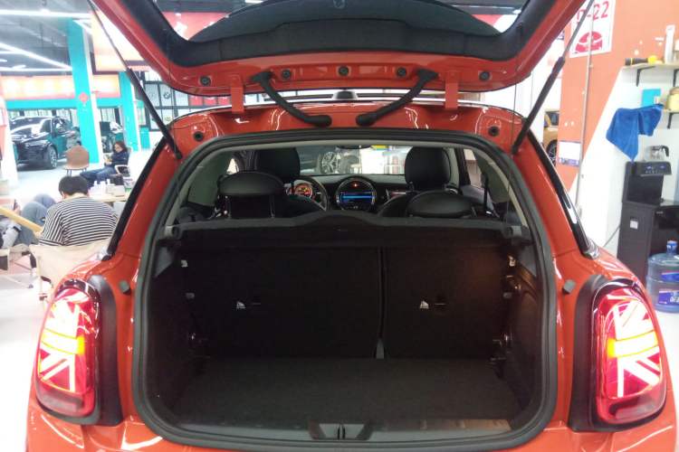 Used MINI 2019 2.0T COOPER S Artist