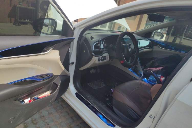 Used Buick GT 2018 15T Dual-Clutch Elite Model China V Standard